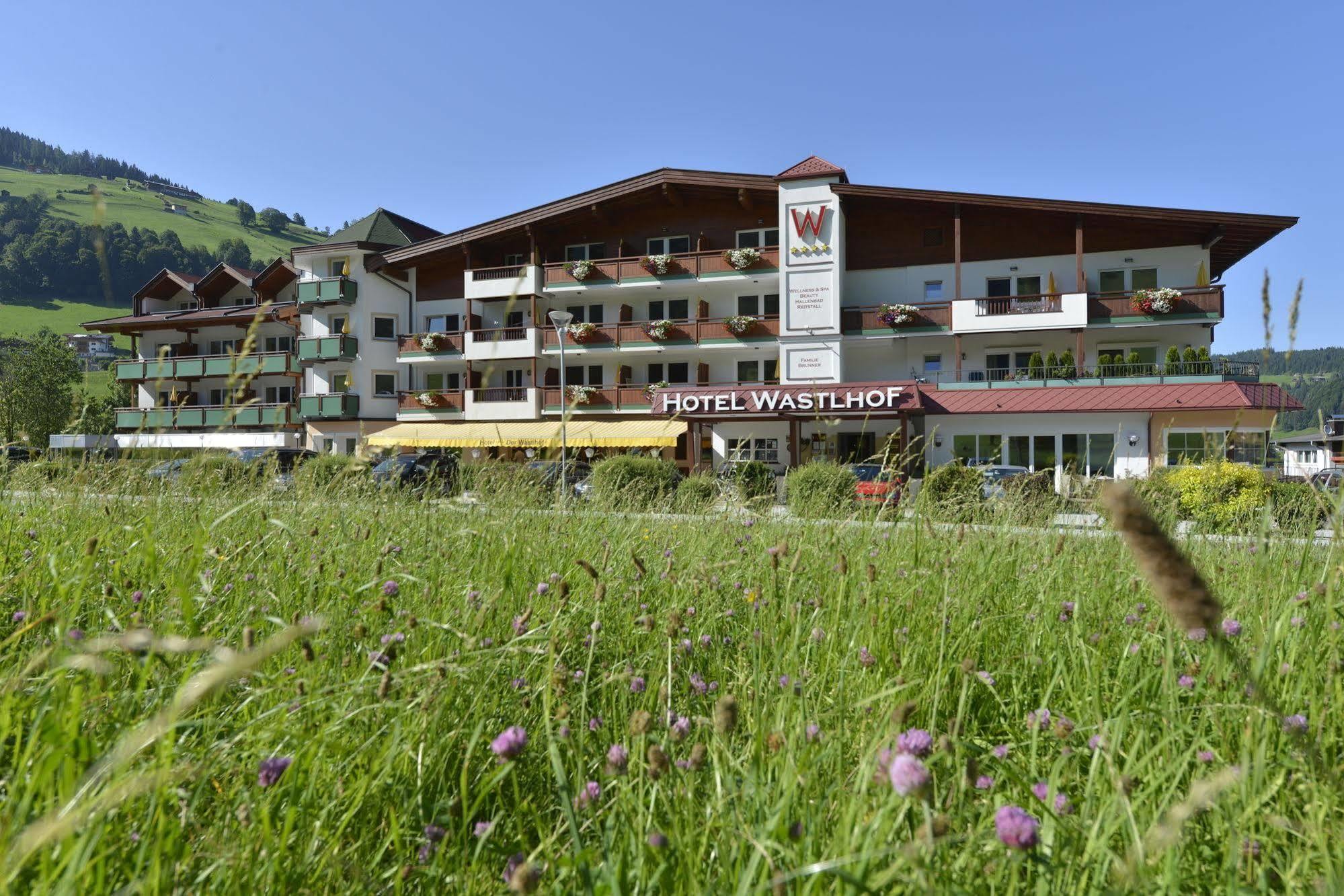 Hotel & Alpin Lodge Der Wastlhof Niederau Exterior foto